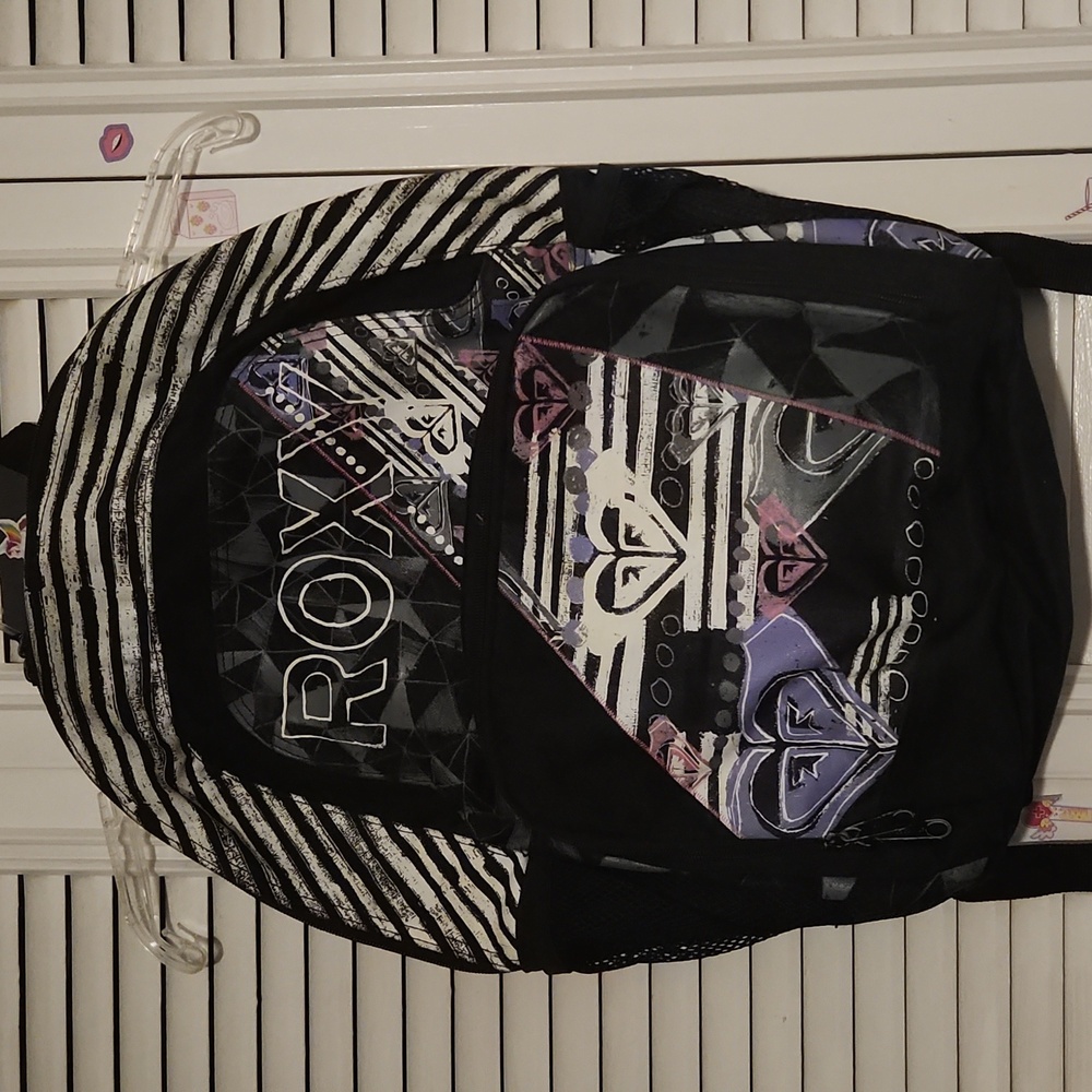 Roxy ❤️ Logo Pattern Backpack - Picture 2 of 2